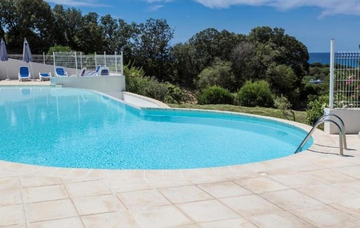 Capra Scorsa - Appt Vue Mer Et Piscine Partagee Belgodere  Luaran gambar